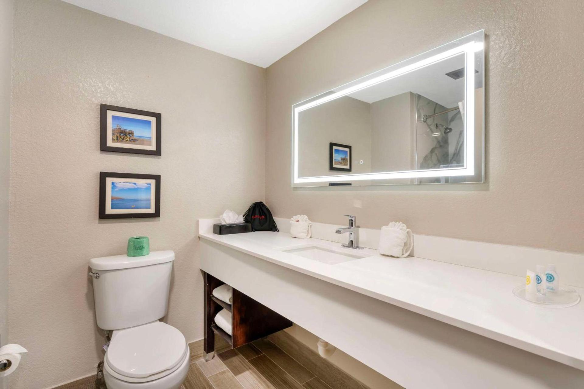 Comfort Suites West Jacksonville photo 2