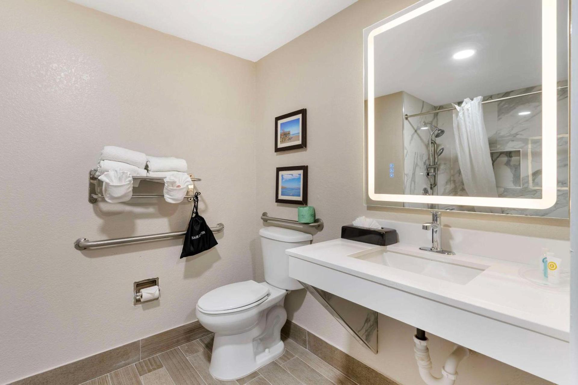 Comfort Suites West Jacksonville photo 5
