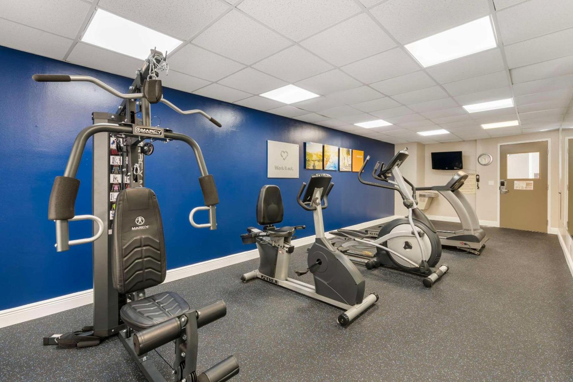 Comfort Suites West Jacksonville photo 19