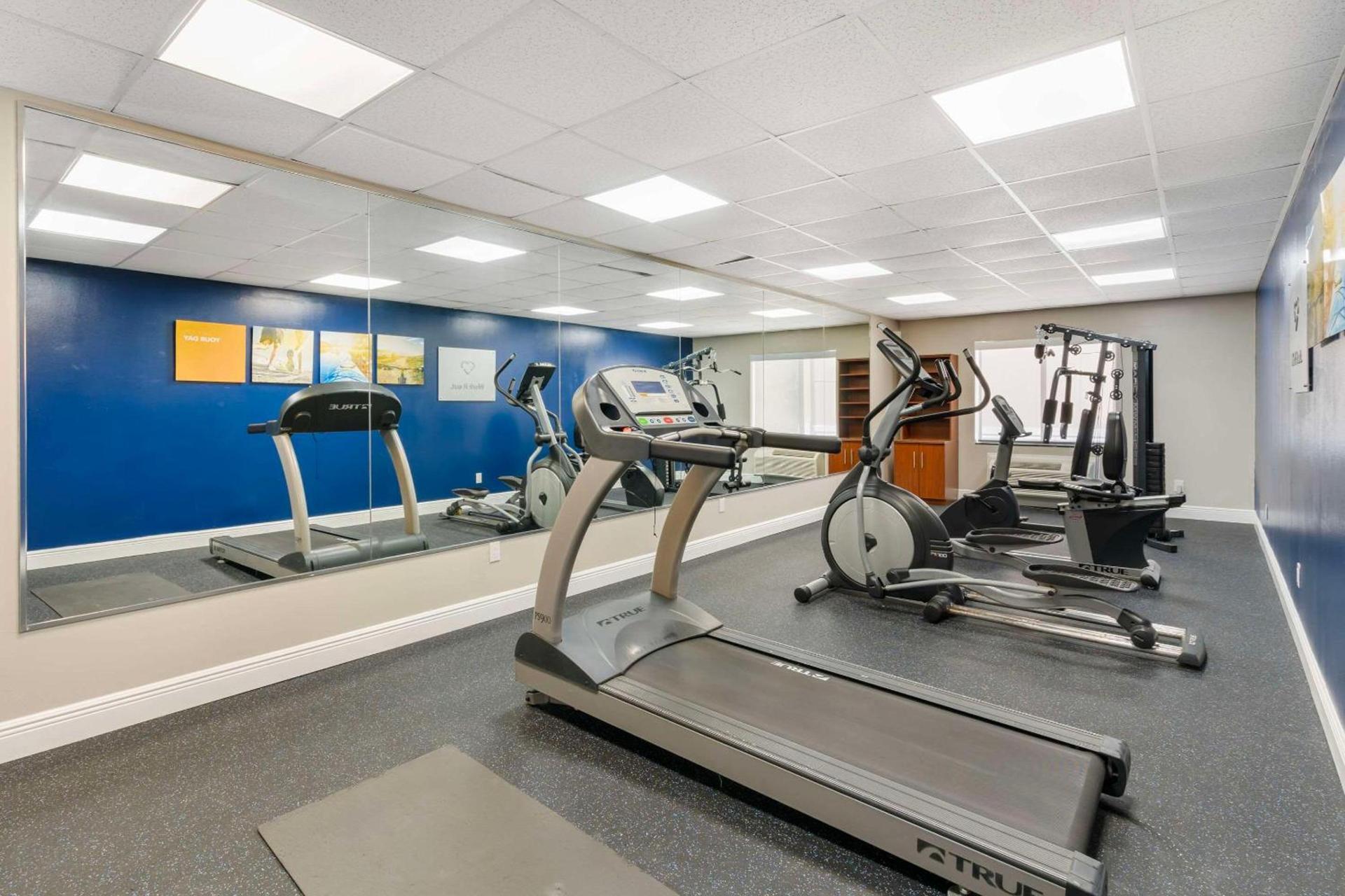 Comfort Suites West Jacksonville photo 20