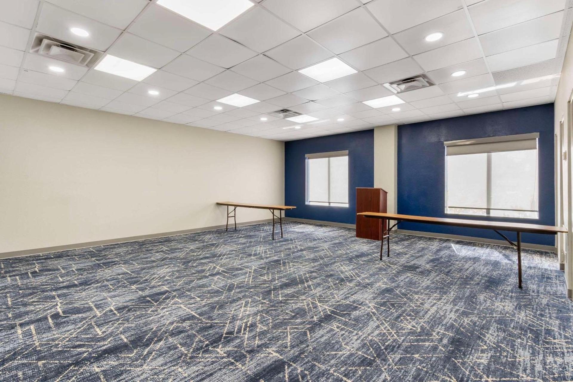Comfort Suites West Jacksonville photo 22