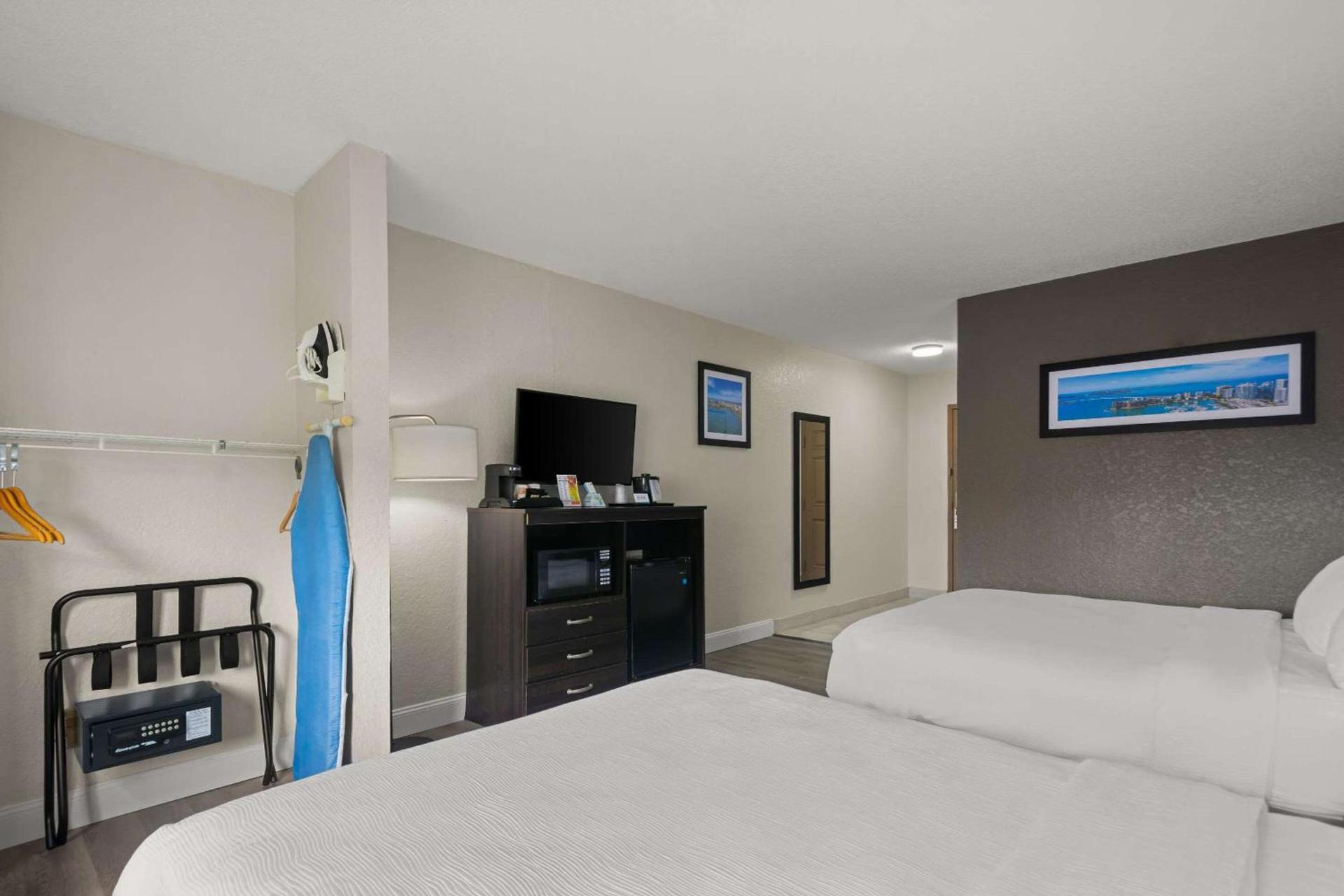 Quality Inn Sarasota I-75 photo 33