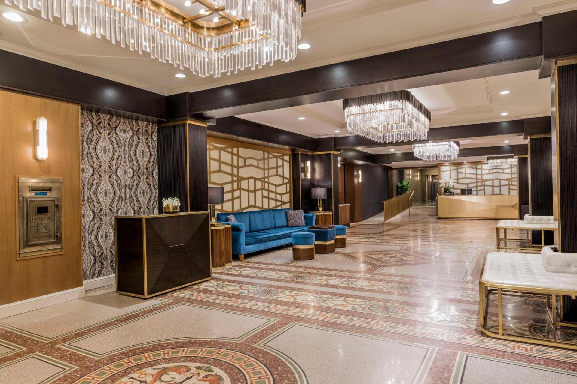 Martinique New York on Broadway, Curio Collection by Hilton photo 9