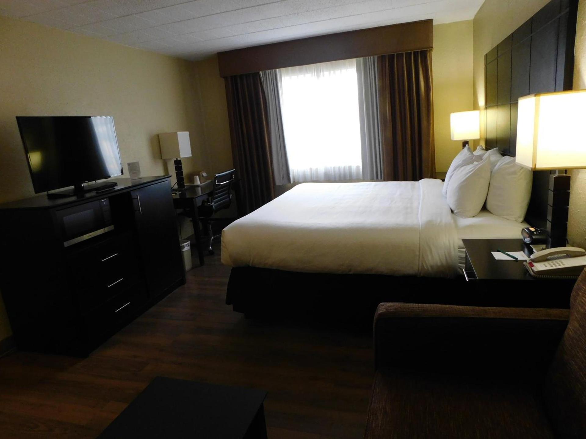 Quality Inn & Suites Morgantown - University Area photo 22