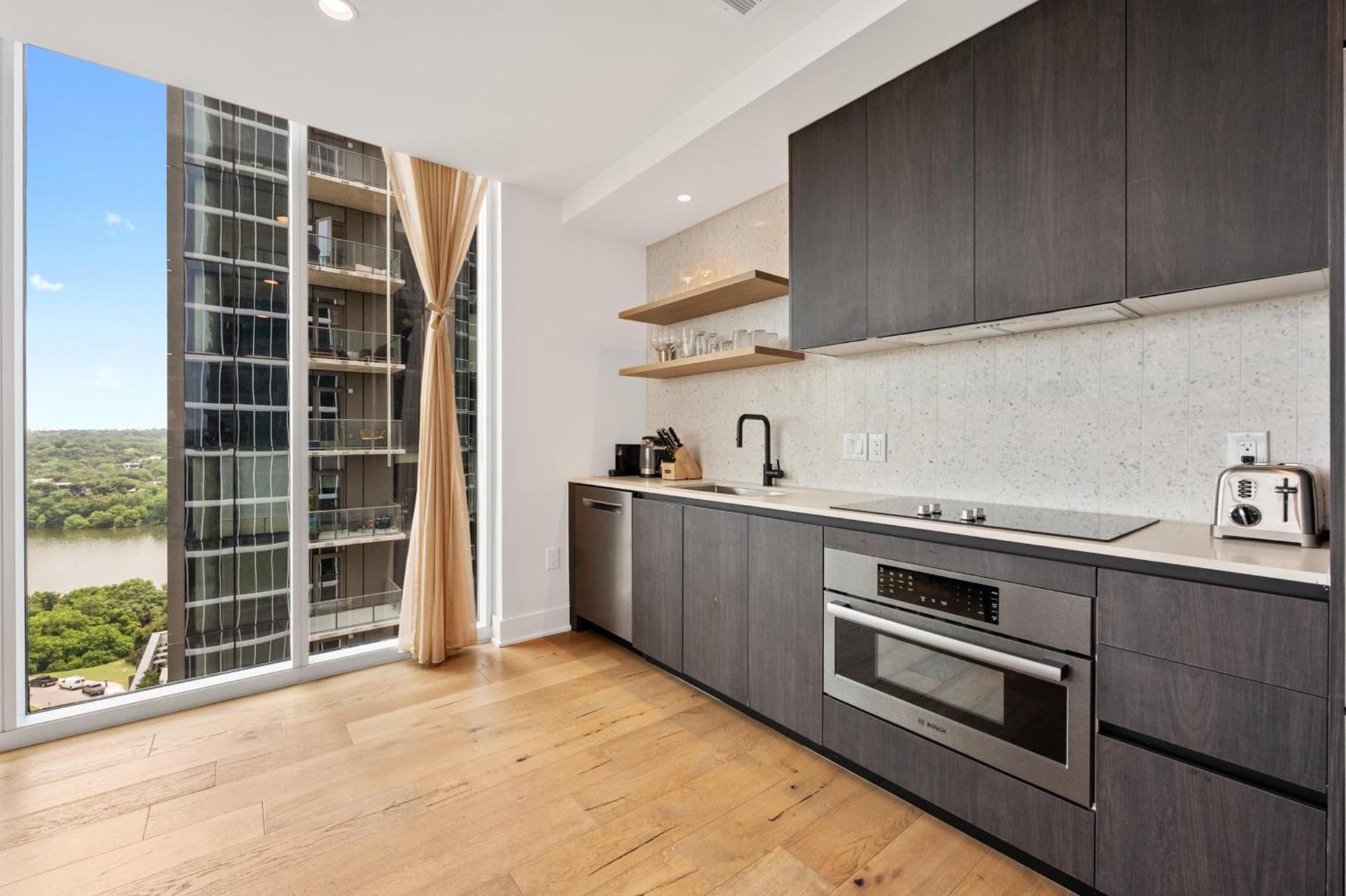 Austin Condo Hotel photo 65