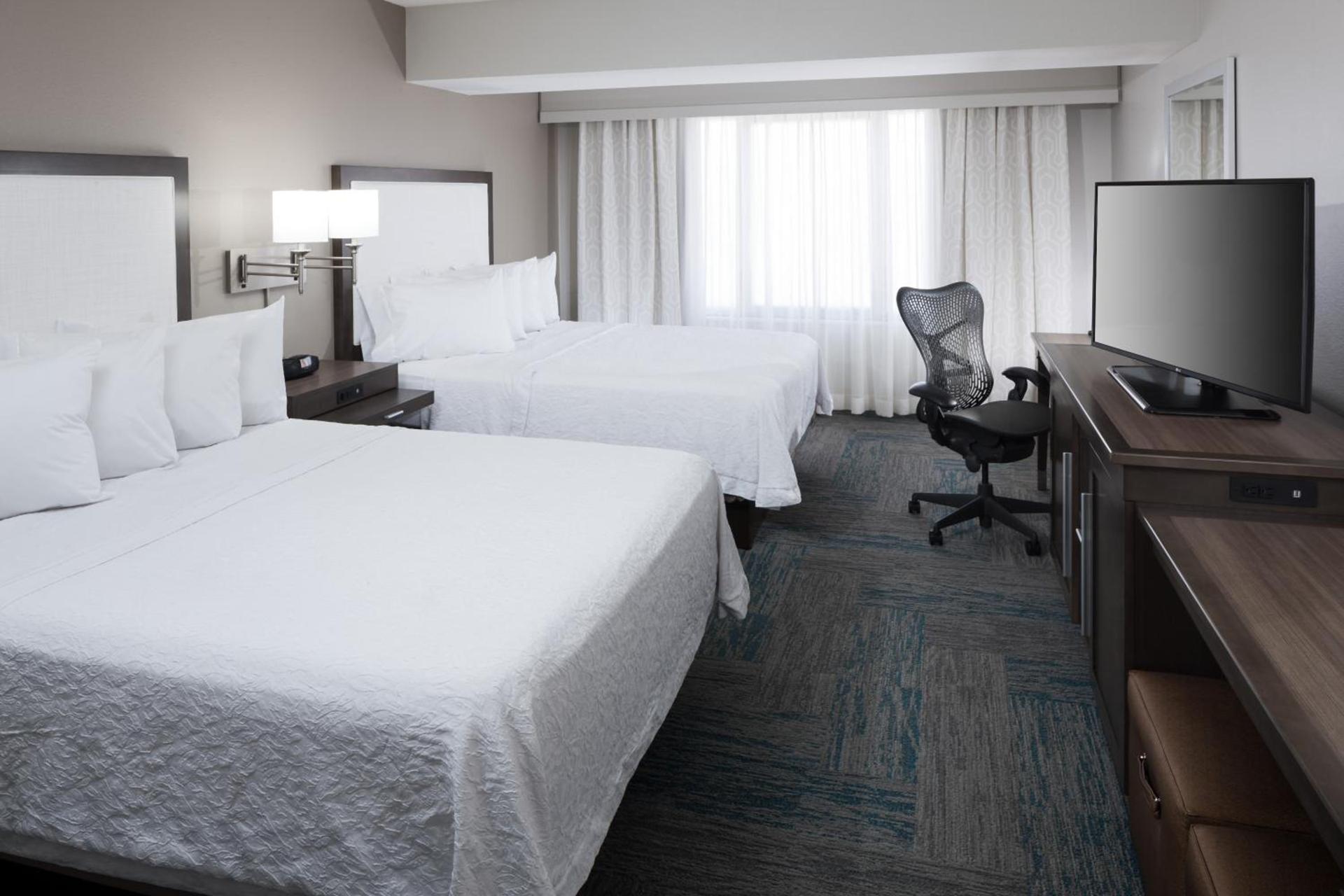 Hampton Inn St Louis- at the Arch photo 2