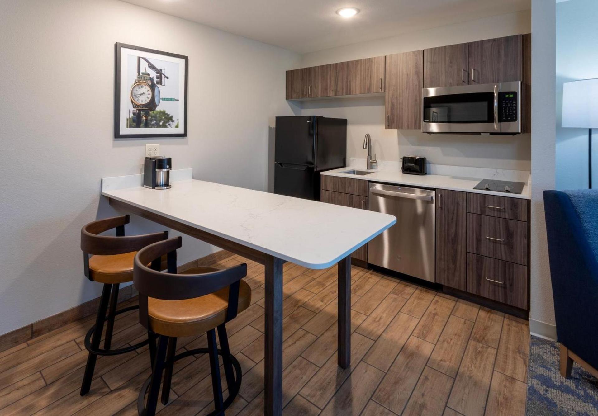 GrandStay Hotel & Suites Algona photo 32