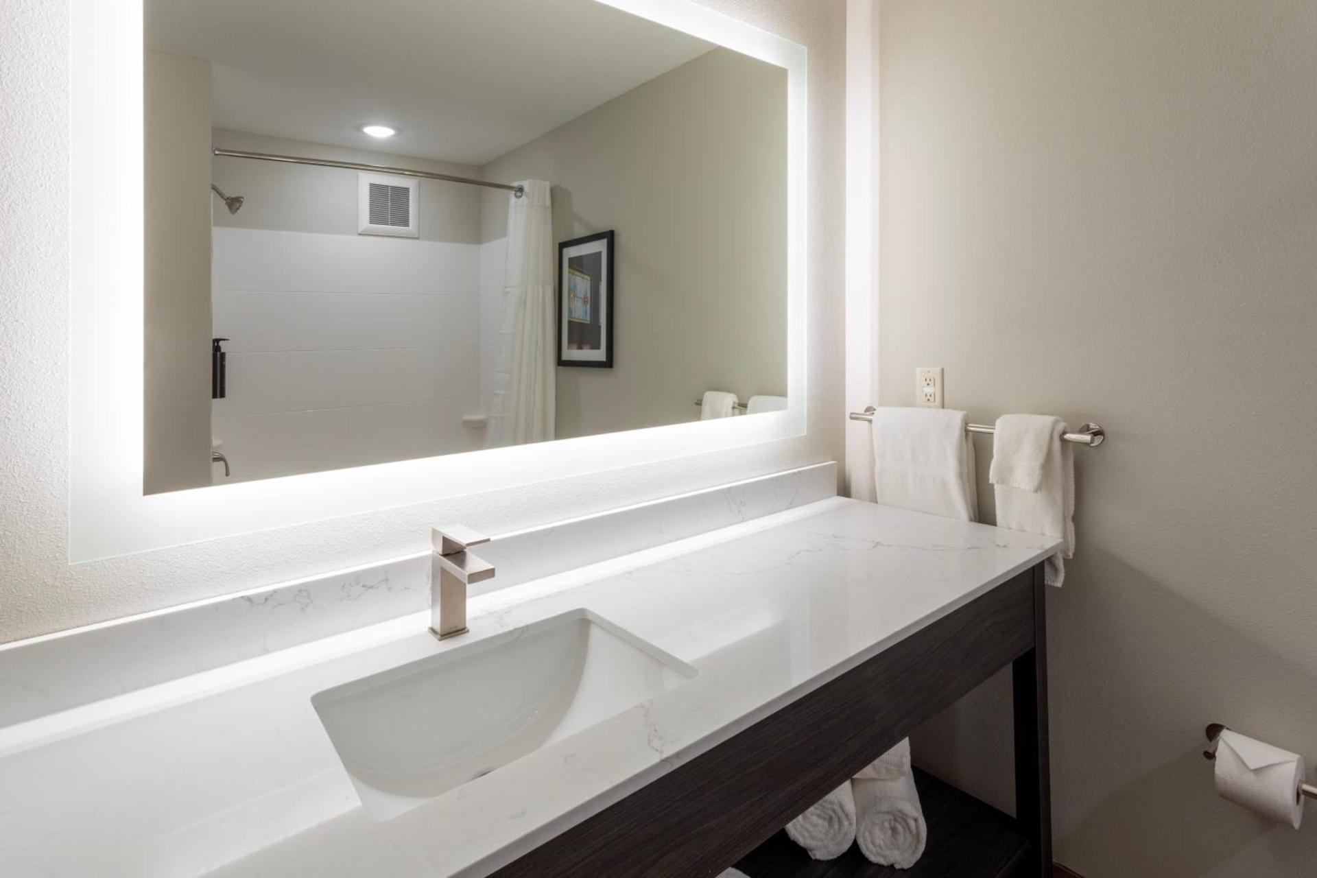 GrandStay Hotel & Suites Algona photo 31