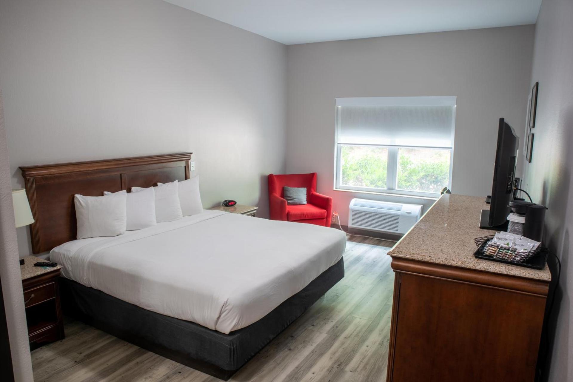 Country Inn & Suites by Radisson, Wilmington, NC photo 37