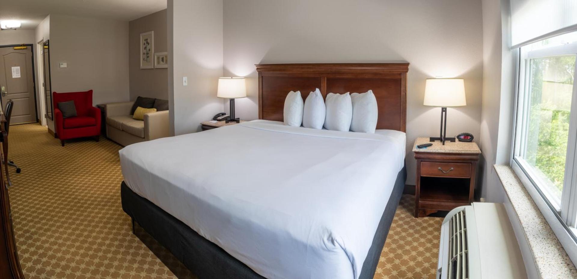 Country Inn & Suites by Radisson, Wilmington, NC photo 73