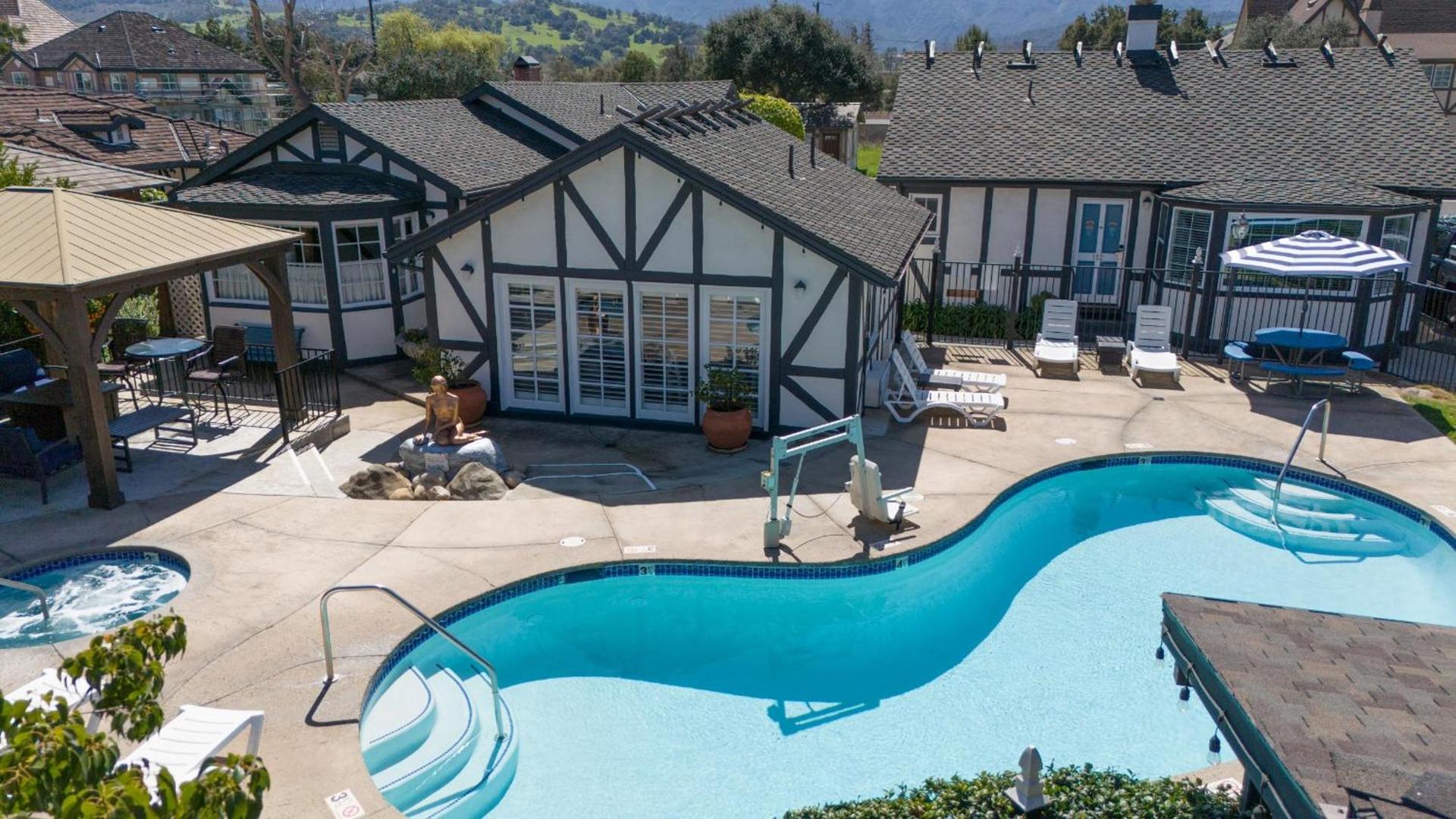 Solvang Inn & Cottages photo 25