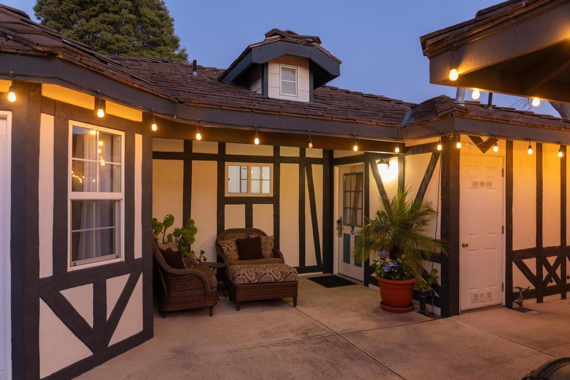 Solvang Inn & Cottages photo 35