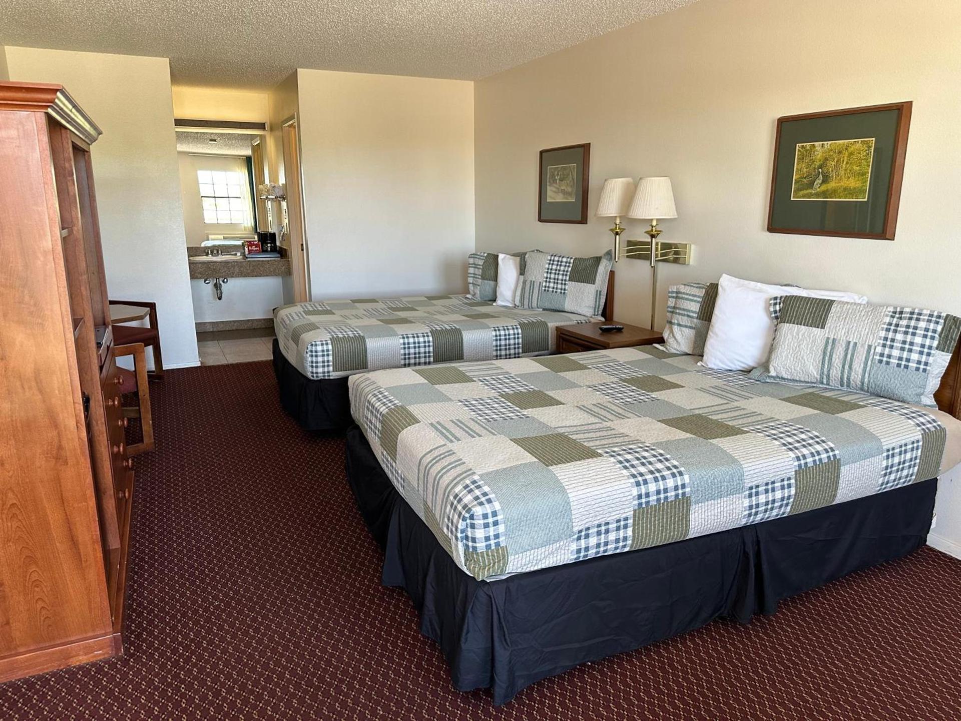 Windcrest Inn and Suites photo 29