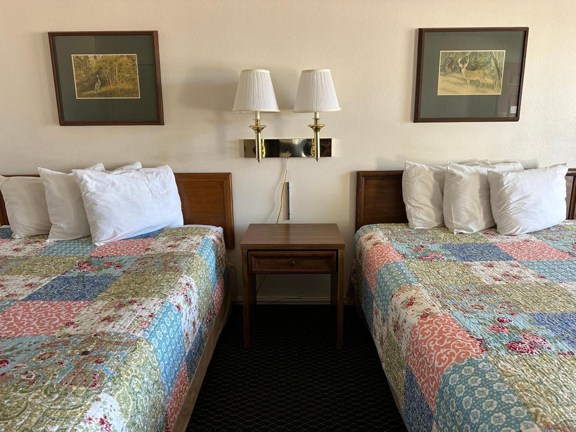 Windcrest Inn and Suites photo 30