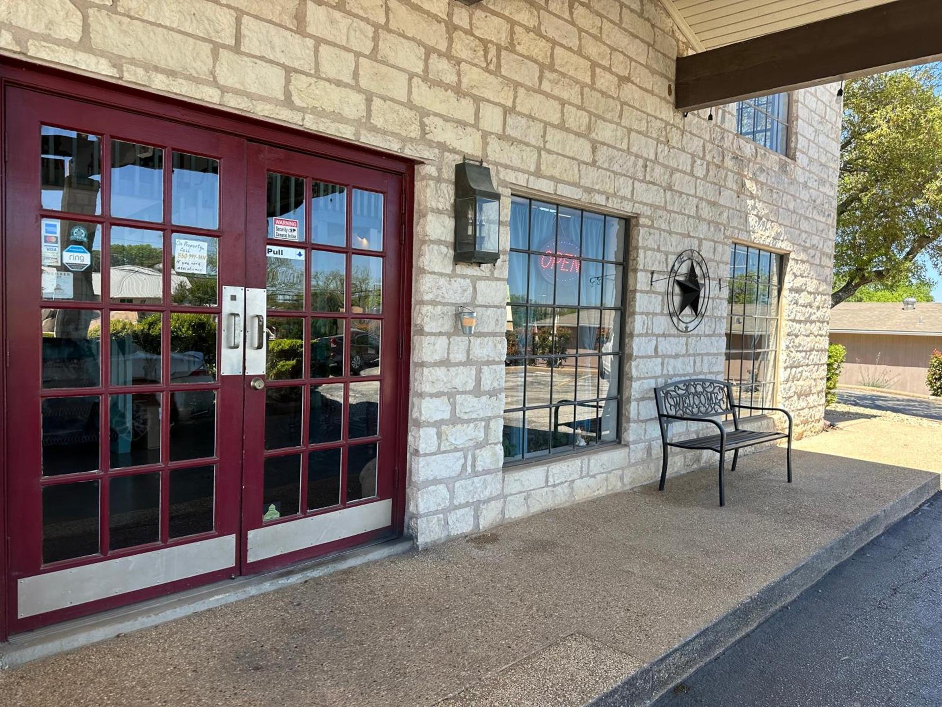 Windcrest Inn and Suites photo 28