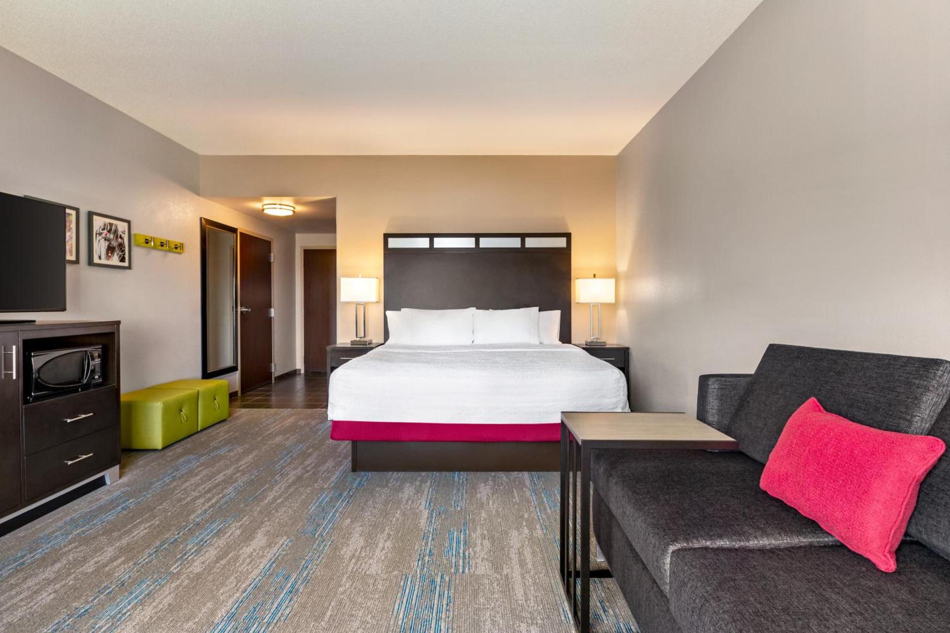 Hampton Inn & Suites York South photo 56