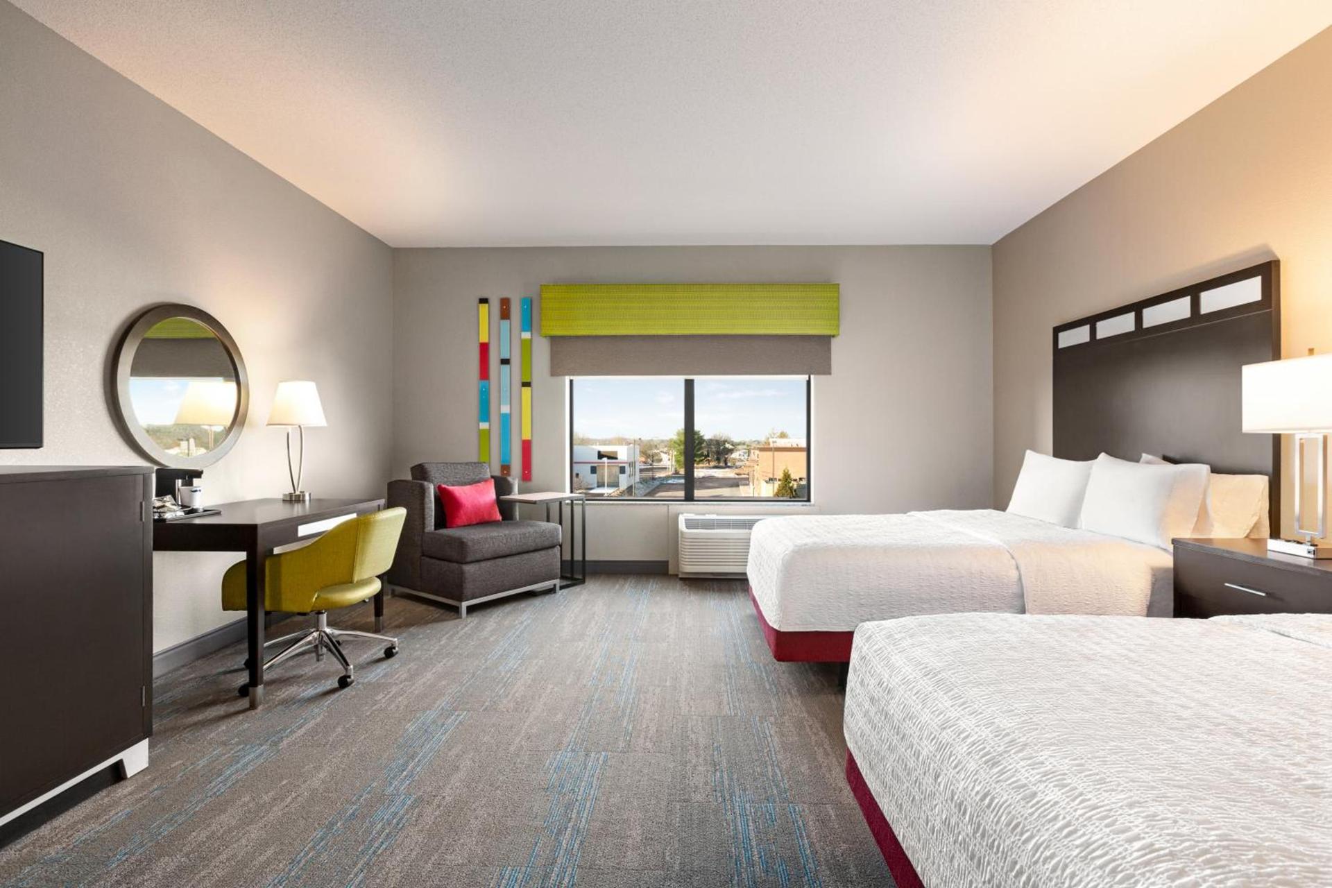 Hampton Inn & Suites York South photo 64