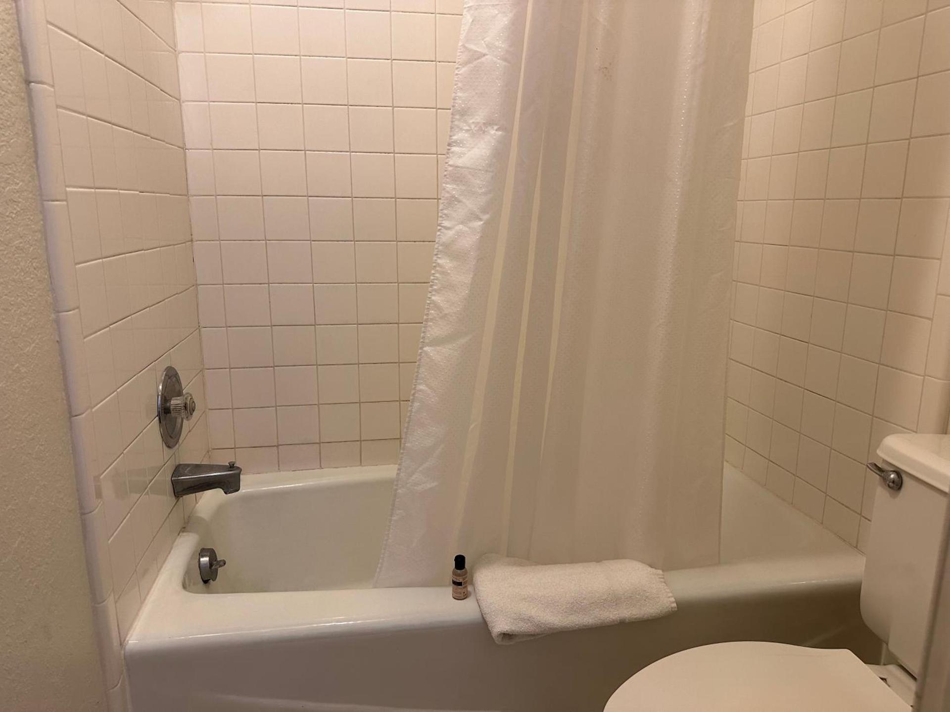 Sunset Inn and Suites photo 21