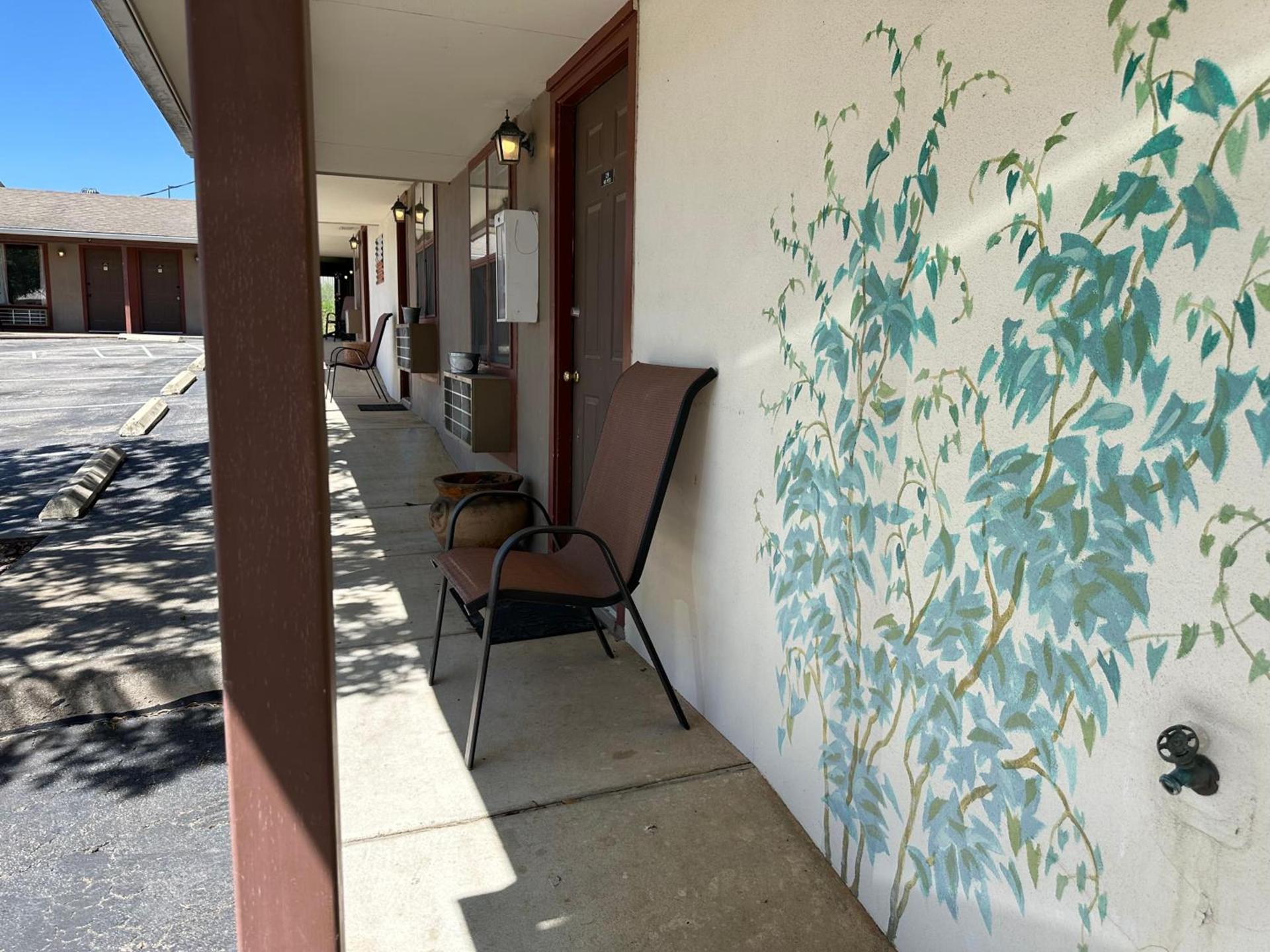 Sunset Inn and Suites photo 24