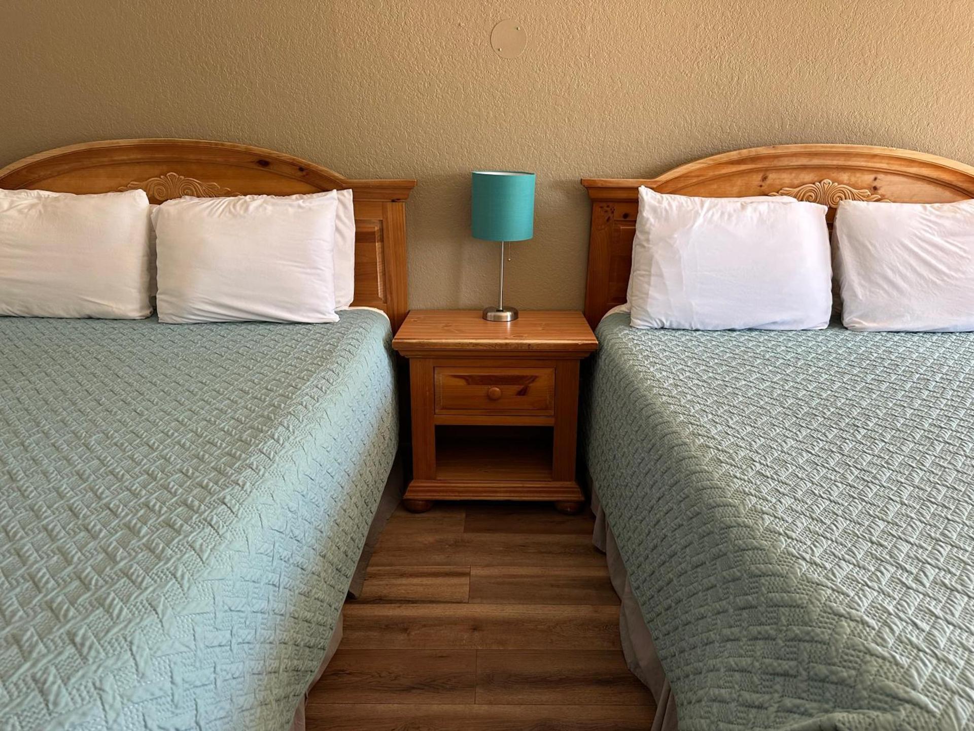 Sunset Inn and Suites photo 47