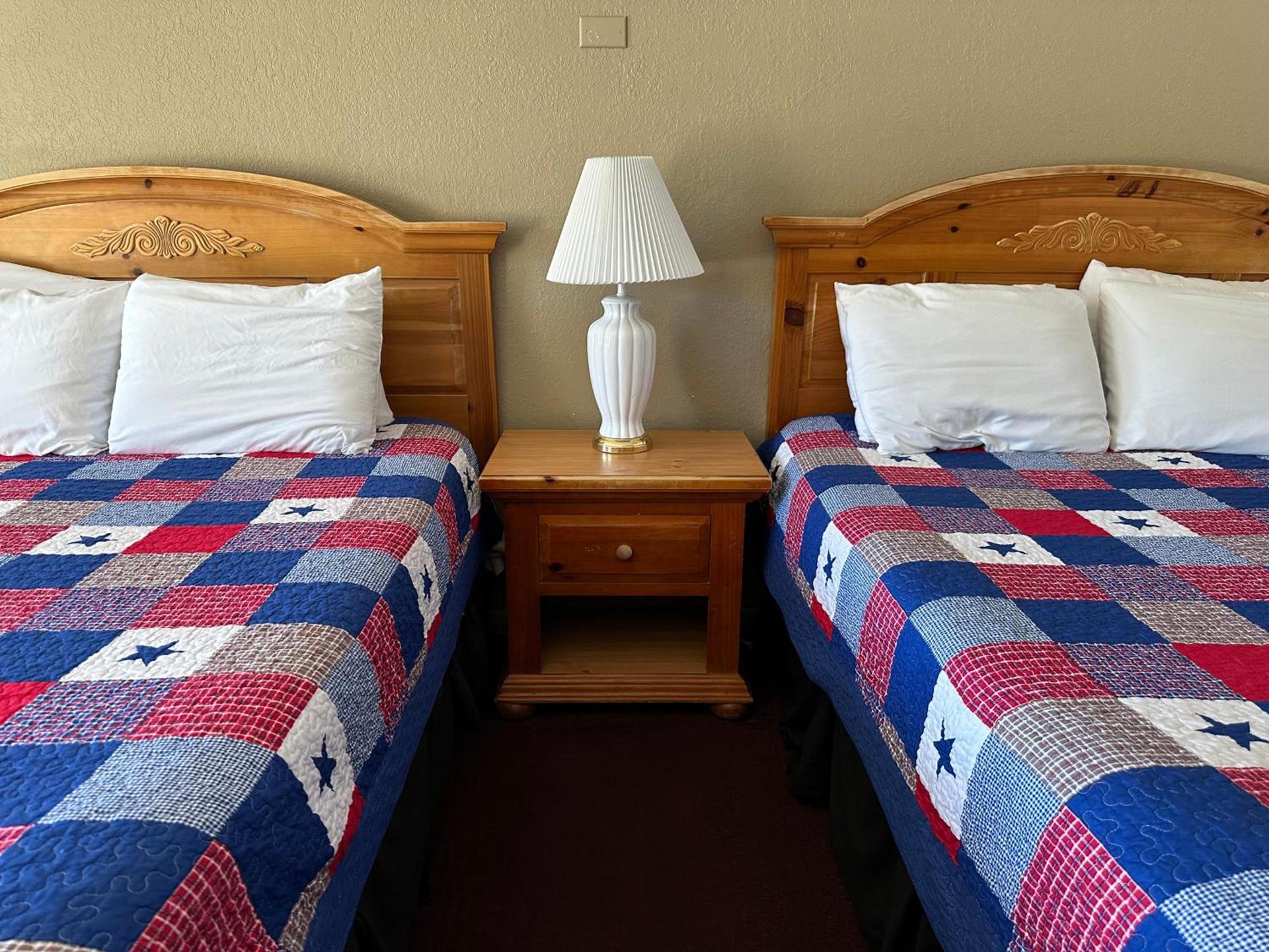 Sunset Inn and Suites photo 42
