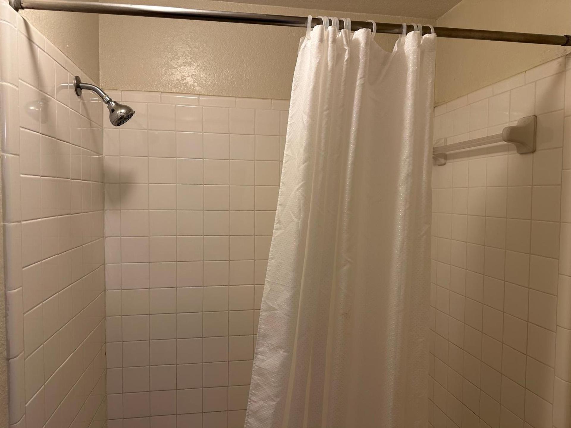 Sunset Inn and Suites photo 90