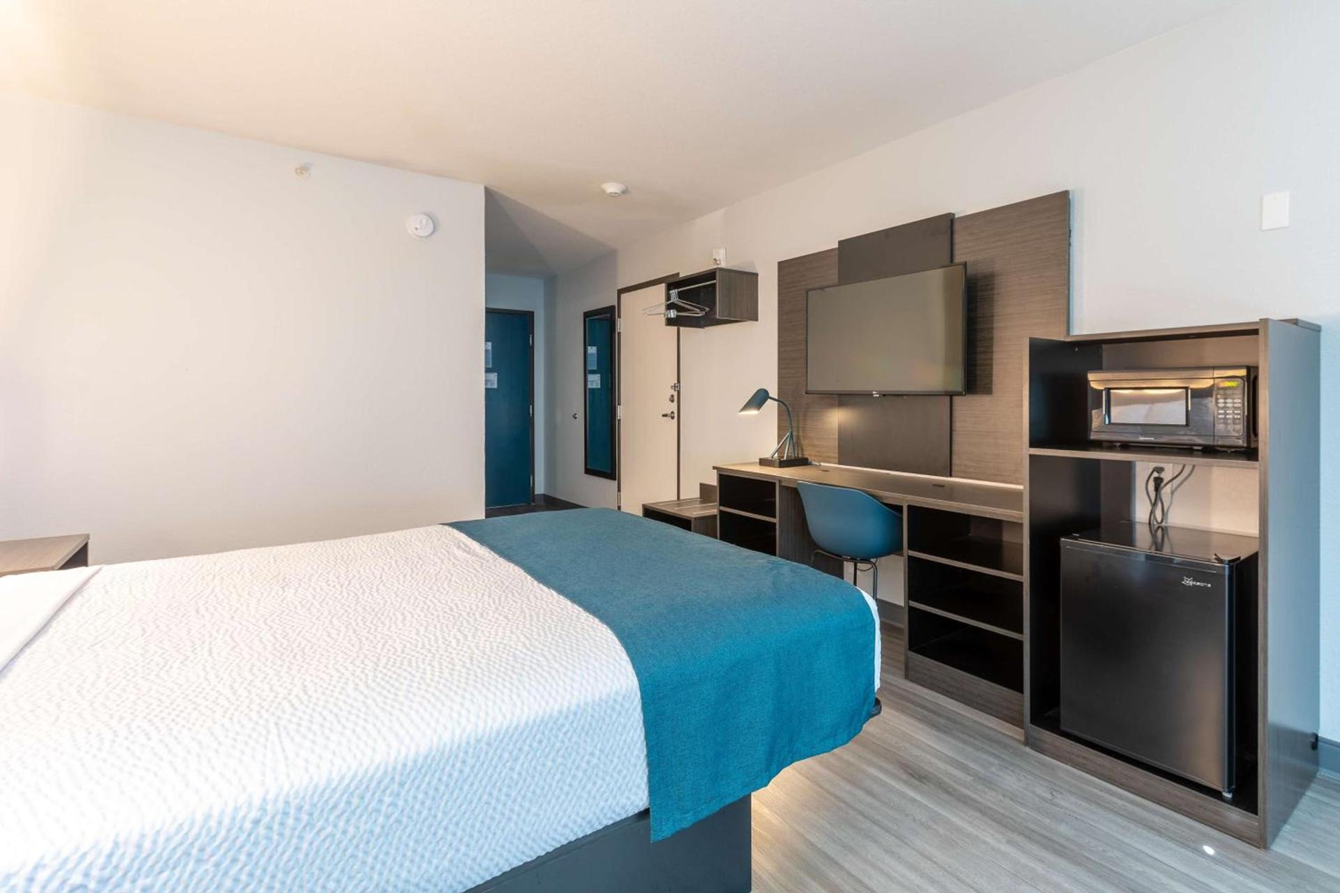 Motel 6-Fort Lupton, CO photo 8