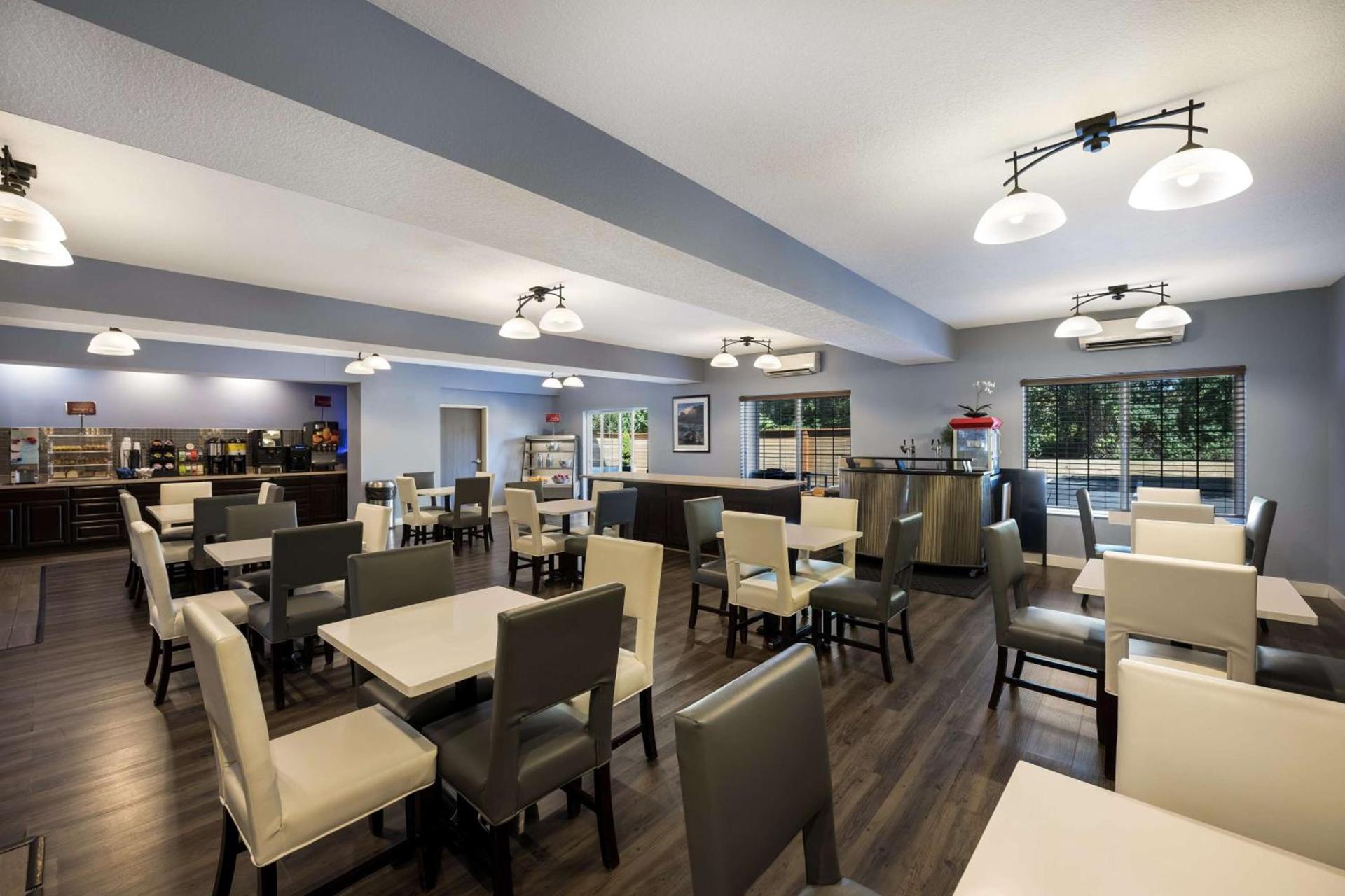 Best Western PLUS Mountain View Auburn Inn photo 3