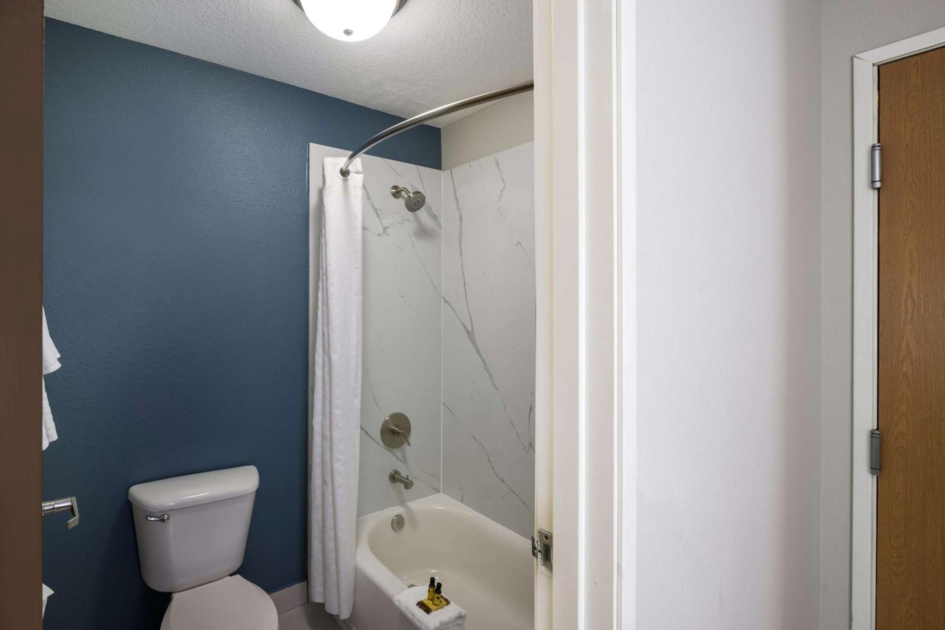 Best Western PLUS Mountain View Auburn Inn photo 15