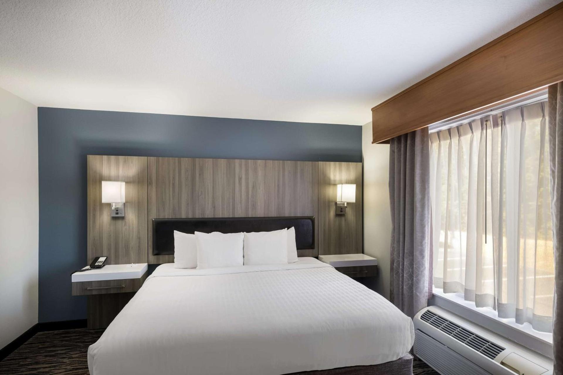 Best Western PLUS Mountain View Auburn Inn photo 22
