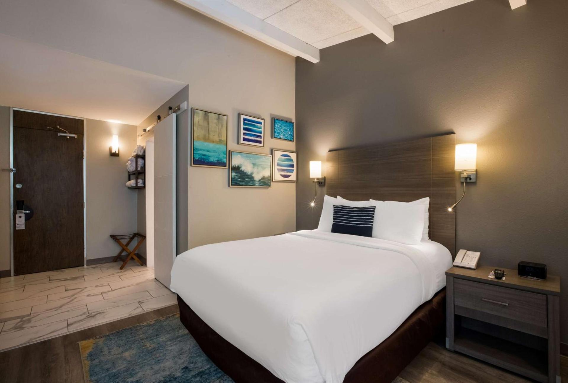 The Hub Middletown Red Bank- Best Western Signature Collection photo 34