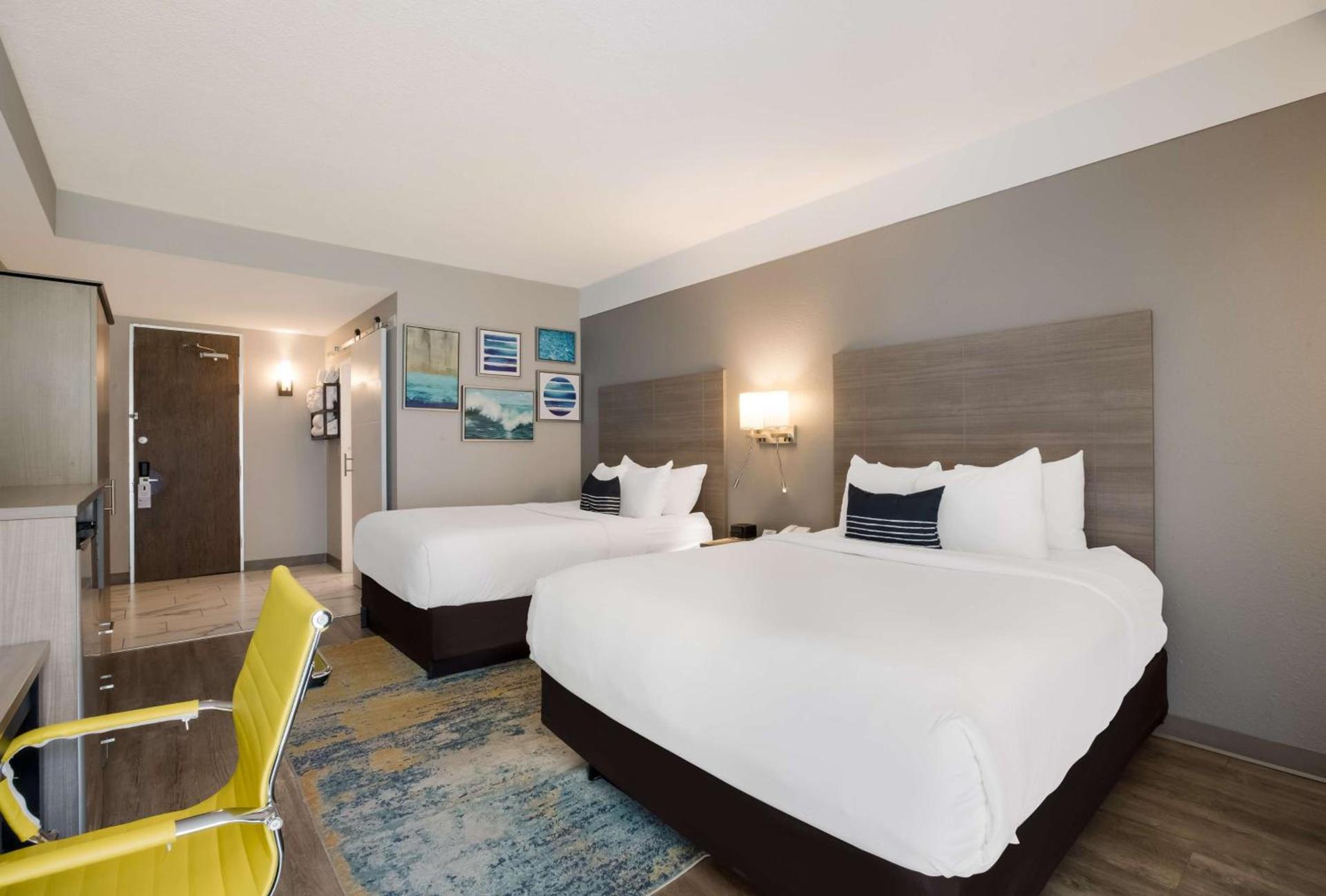 The Hub Middletown Red Bank- Best Western Signature Collection photo 10