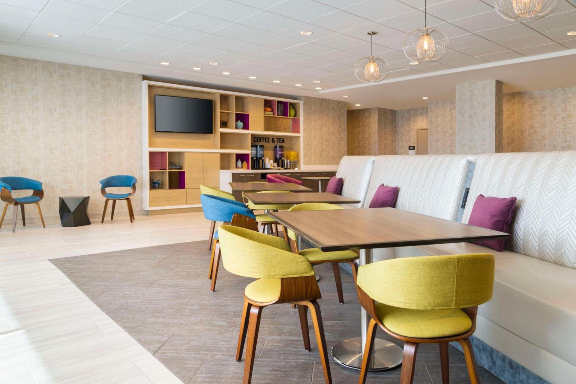 Home2 Suites By Hilton Clovis photo 16