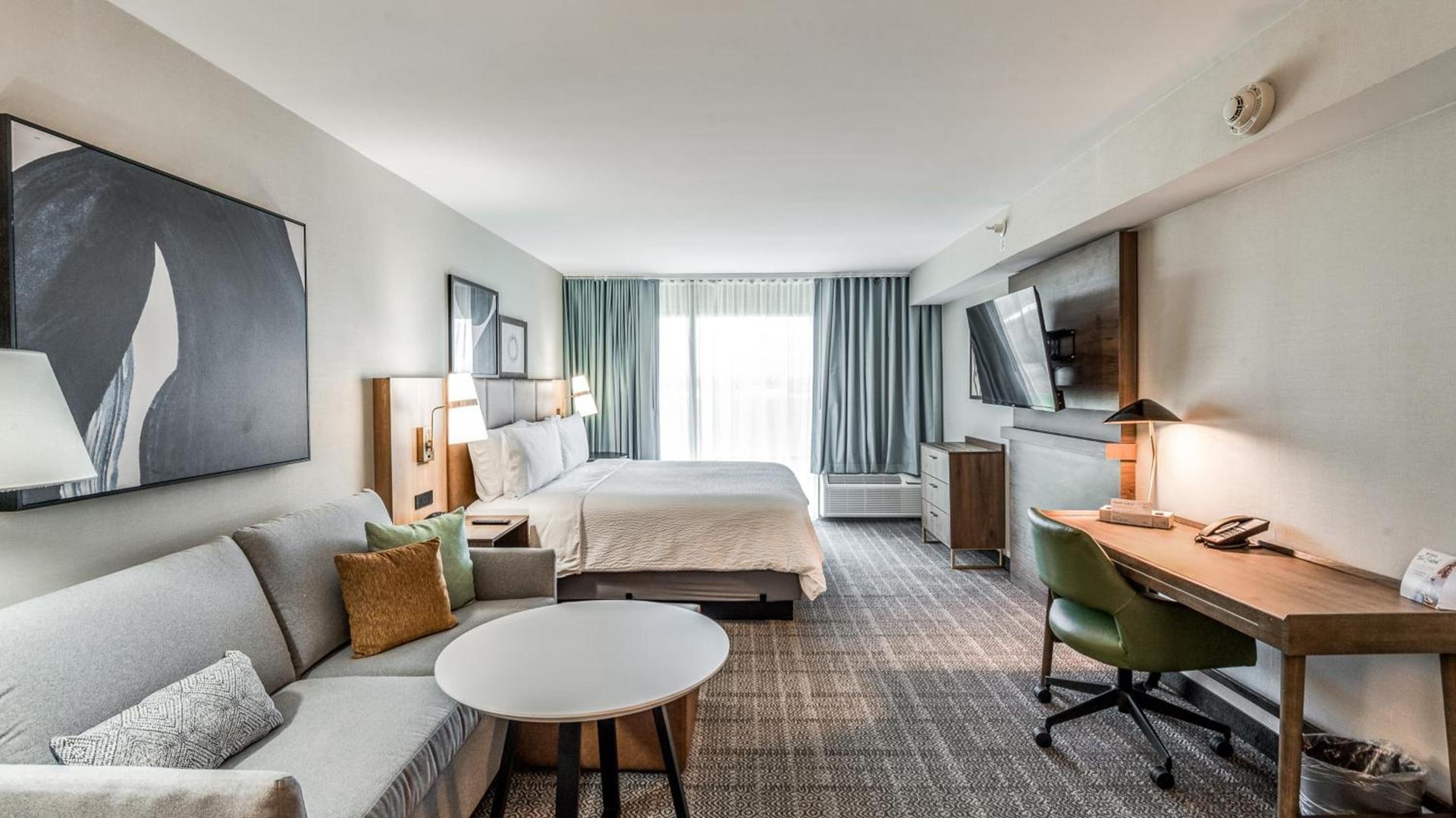 Staybridge Suites Dallas Market Ctr Love Field by IHG photo 28