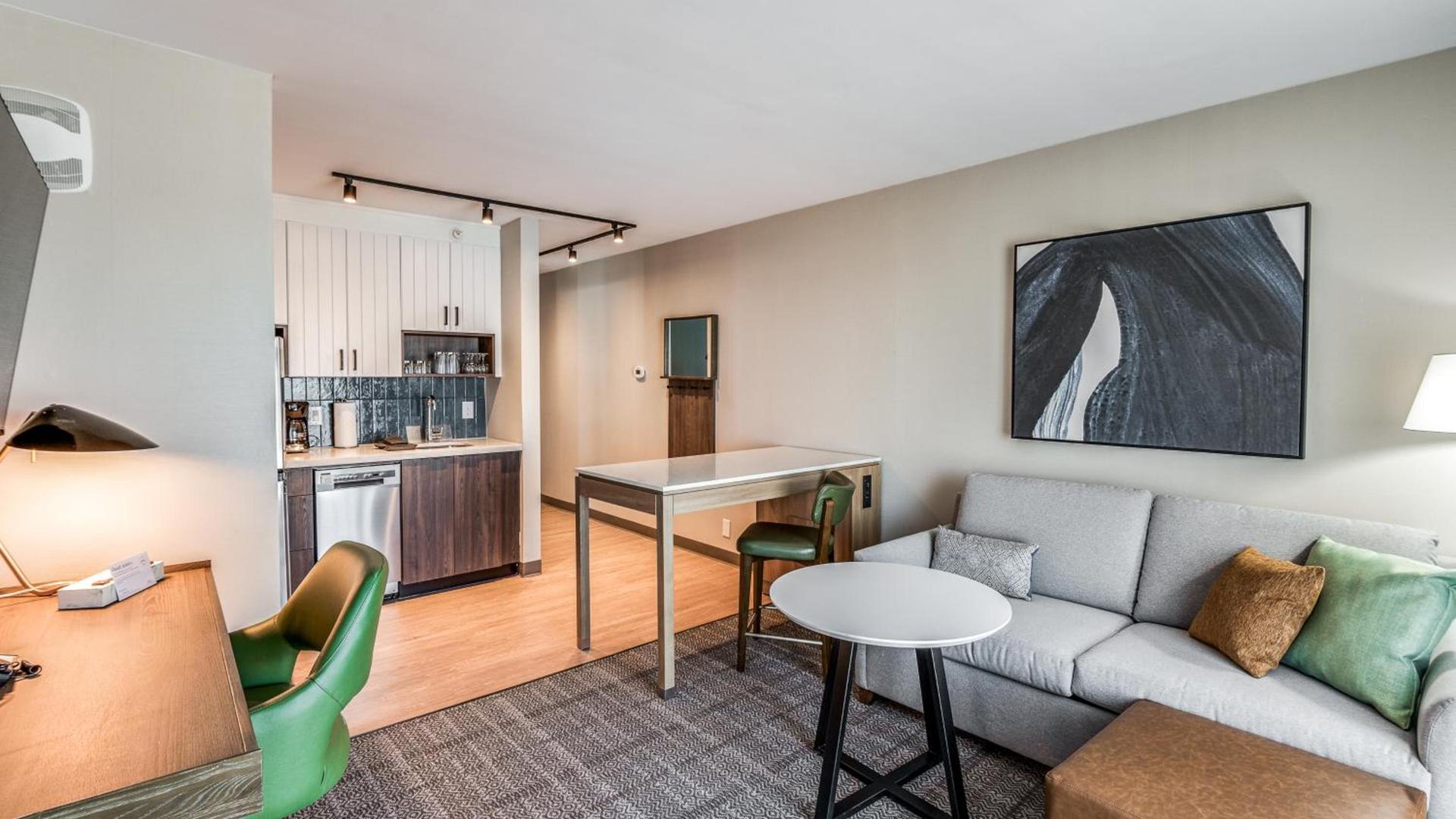 Staybridge Suites Dallas Market Ctr Love Field by IHG photo 18
