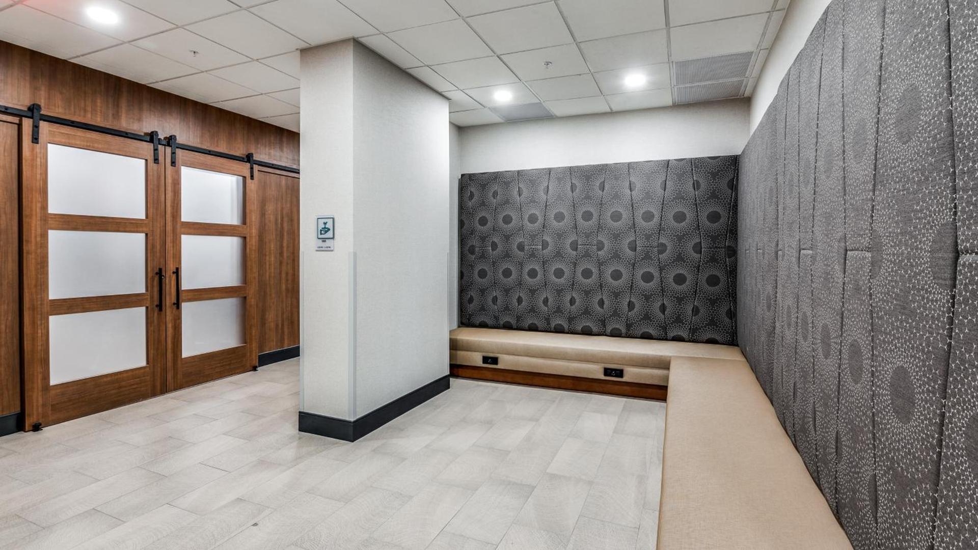 Staybridge Suites Dallas Market Ctr Love Field by IHG photo 26