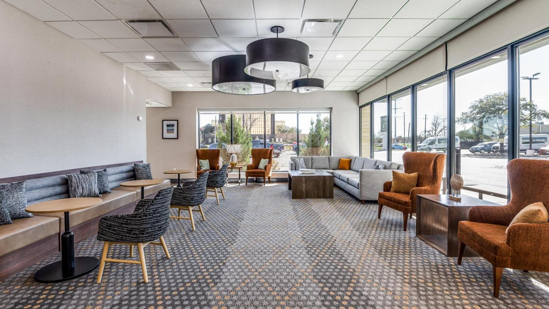 Staybridge Suites Dallas Market Ctr Love Field by IHG photo 29