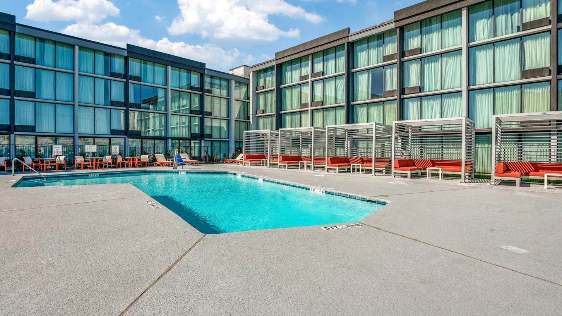 Staybridge Suites Dallas Market Ctr Love Field by IHG photo 34