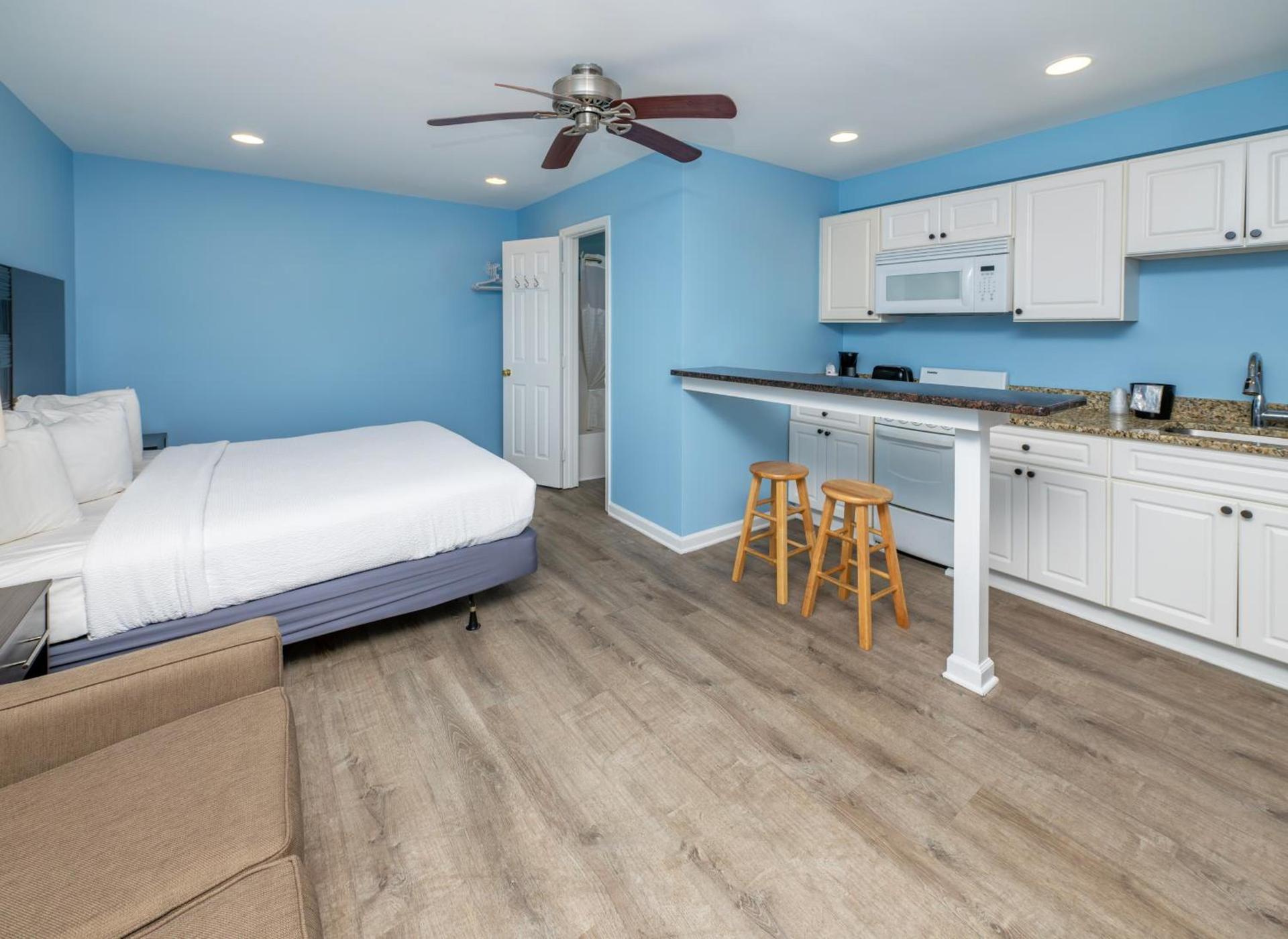 Commander Beach House Hotel photo 5