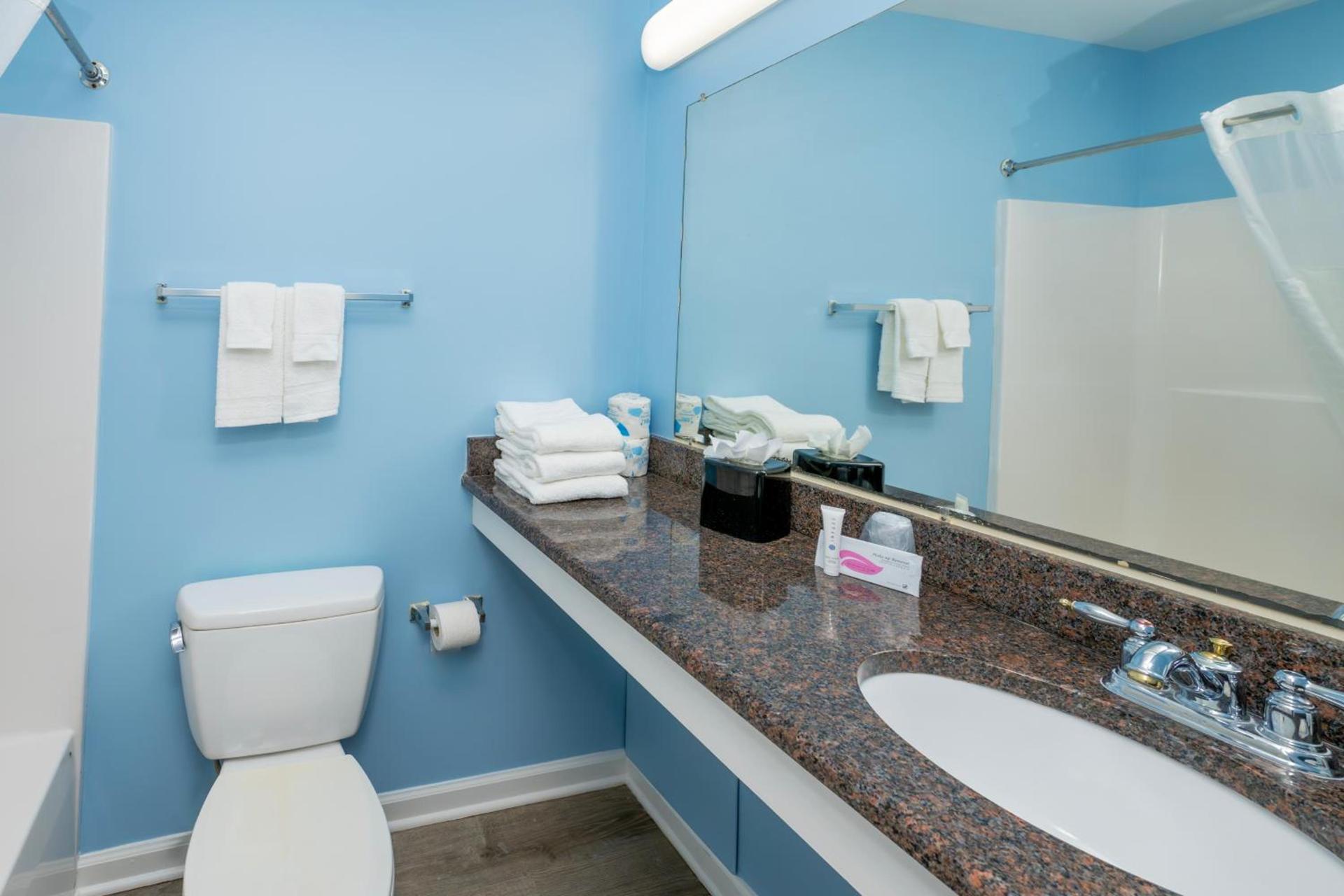 Commander Beach House Hotel photo 7