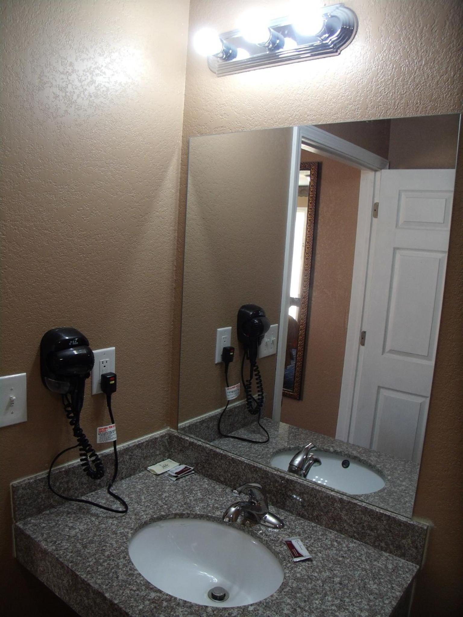 Country Inn Sterling photo 7