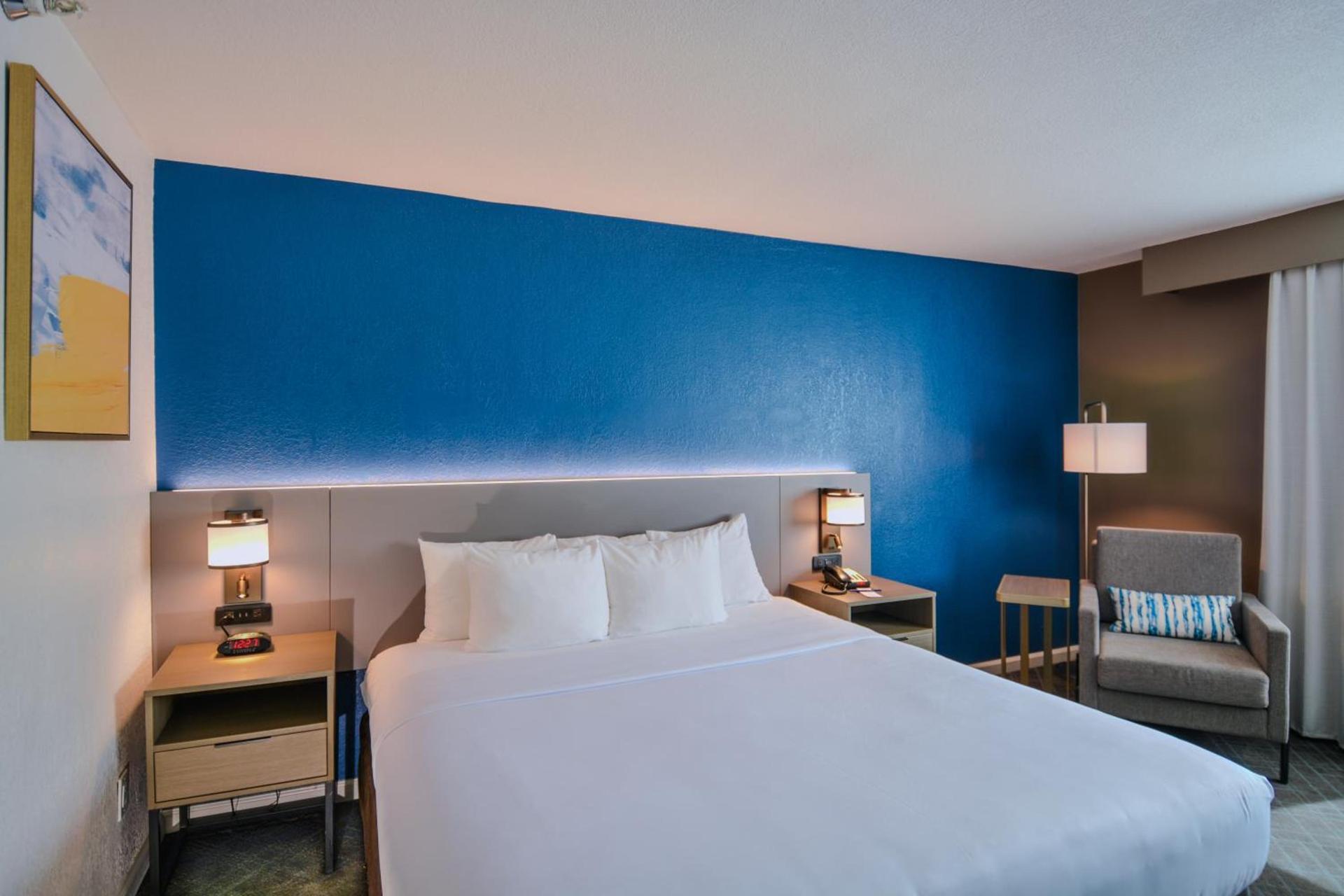 Comfort Inn & Suites Moreno Valley near March Air Reserve Base photo 45