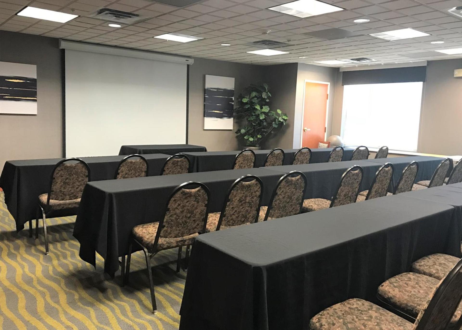 Wingate by Wyndham Columbia photo 19
