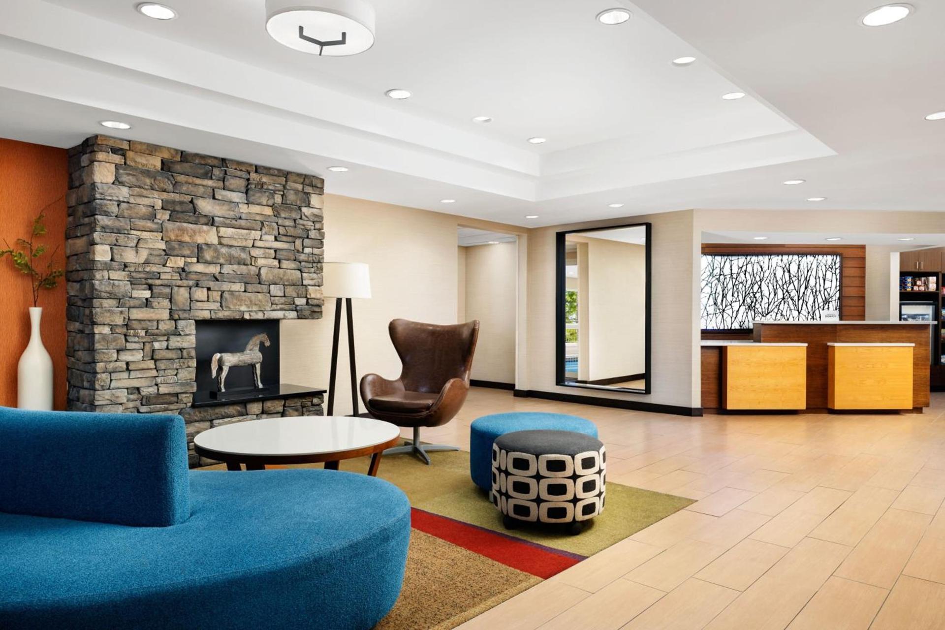 Fairfield Inn Concord photo 2