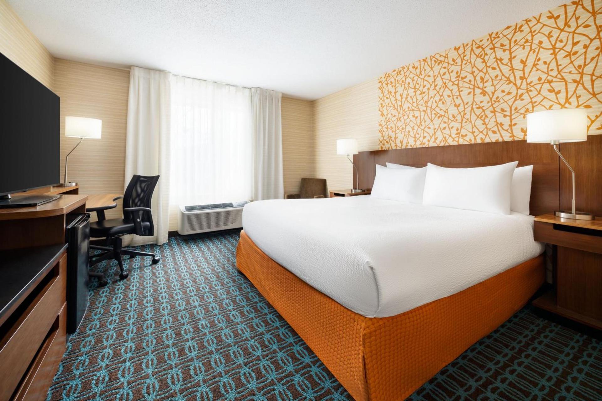 Fairfield Inn Concord photo 8