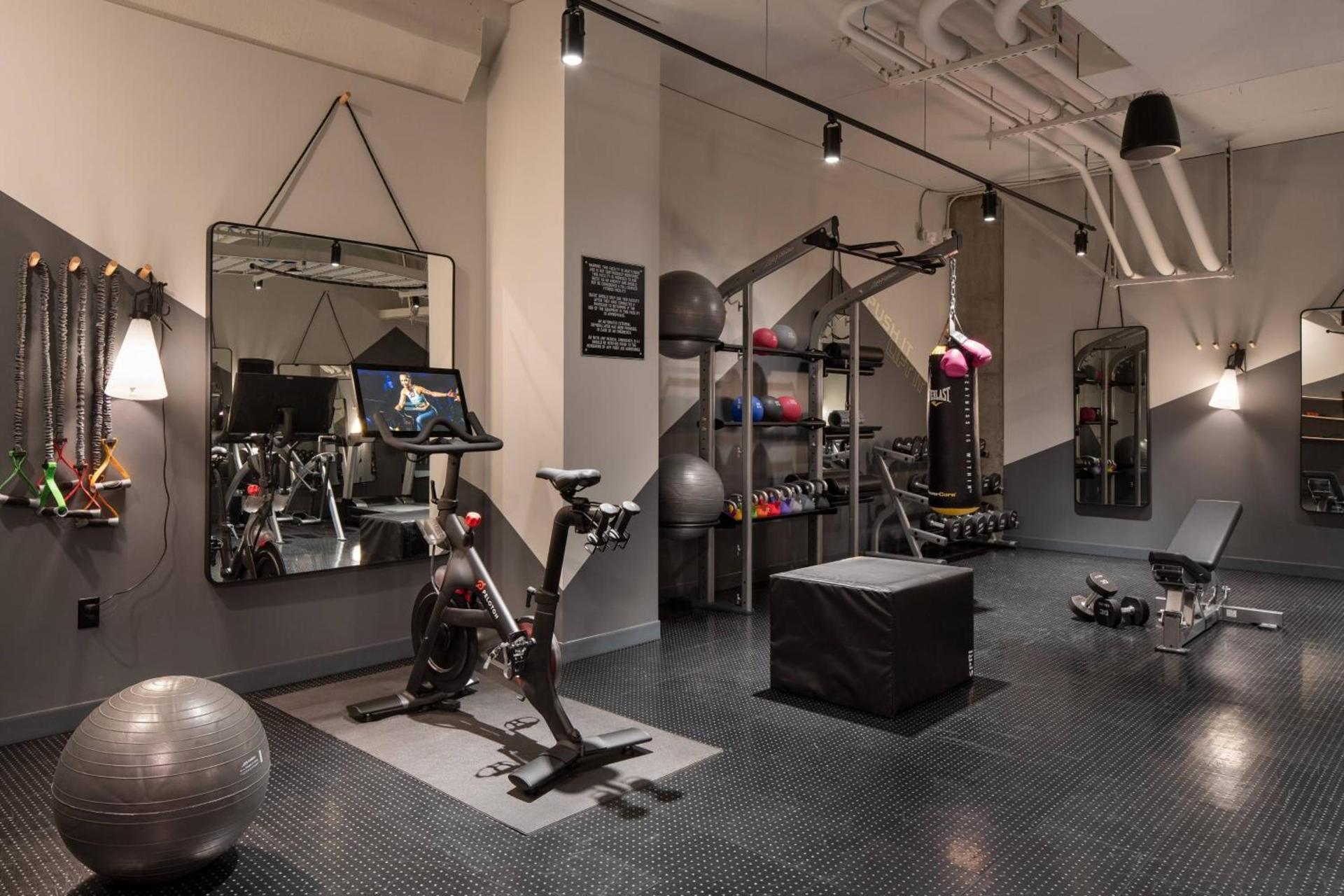 Moxy Portland Downtown photo 44