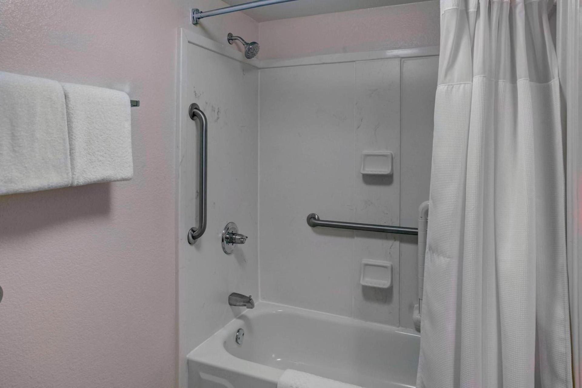 Fairfield Inn & Suites by Marriott Atlanta Alpharetta photo 12
