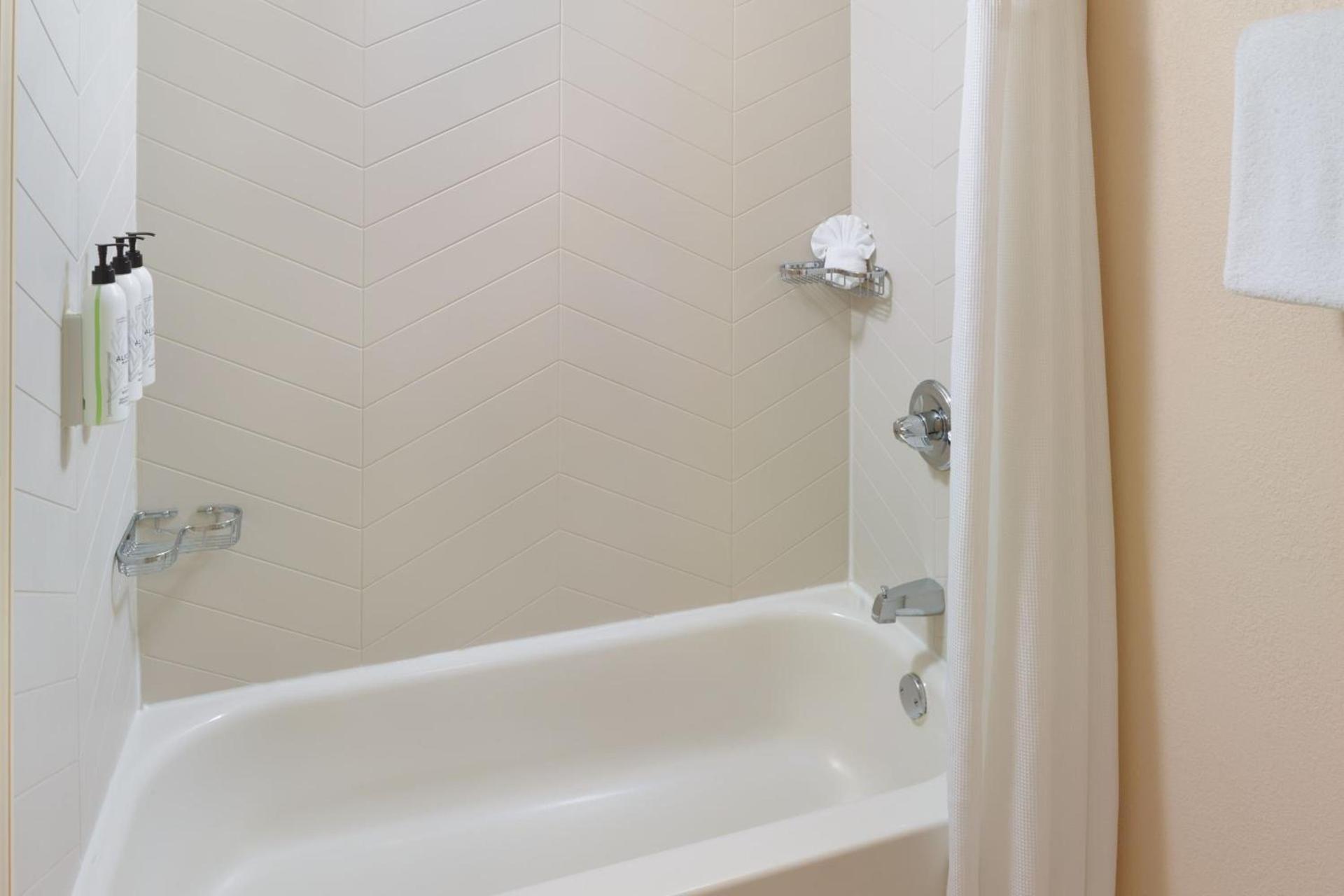Fairfield Inn & Suites by Marriott Atlanta Alpharetta photo 13