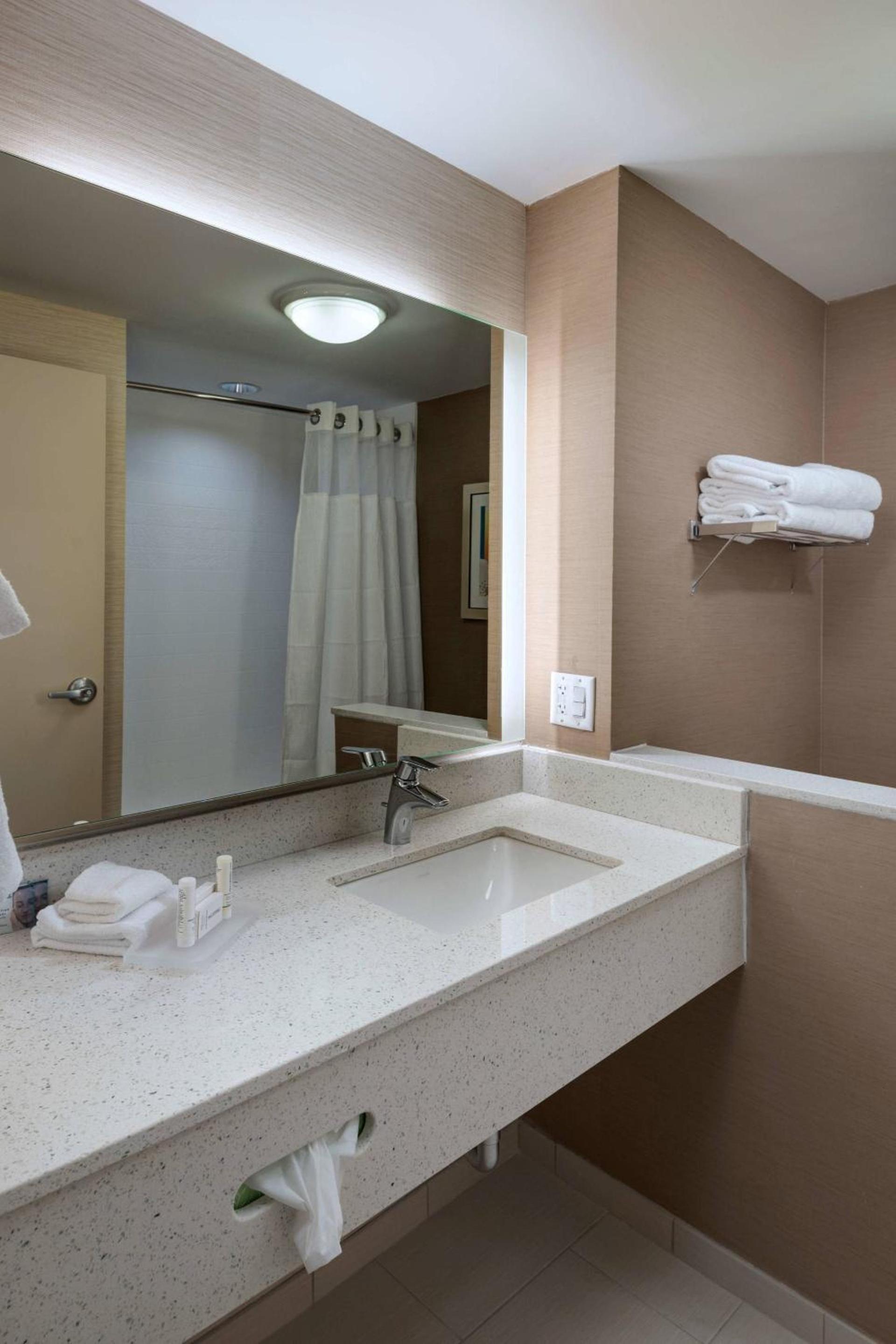 Fairfield Inn & Suites by Marriott Dublin photo 11
