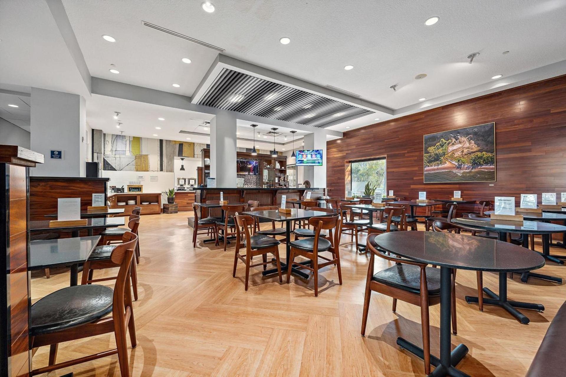 Four Points by Sheraton Jacksonville Baymeadows photo 11